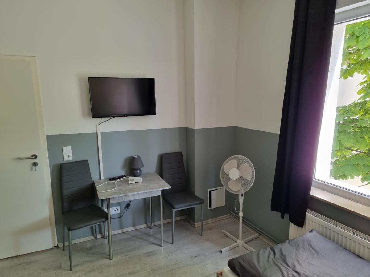 Pension44 - Monteurs Und Zimmervermietung - Ab 7 Buchbar! Apartment Bremerhaven